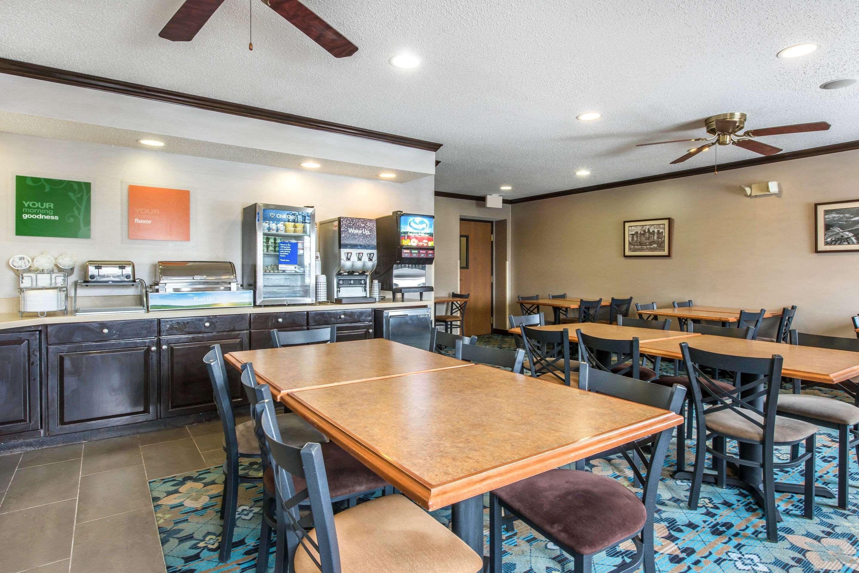 韦尔顿康福特茵酒店 Weirton 外观 照片