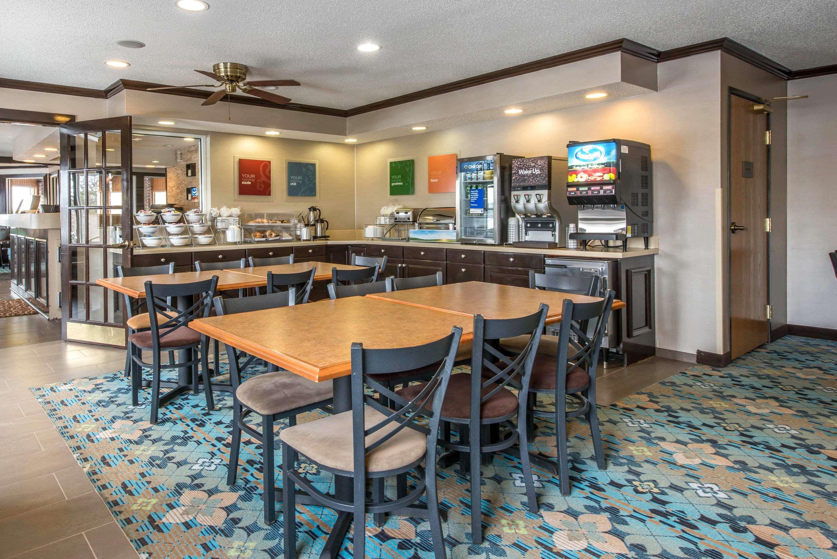 韦尔顿康福特茵酒店 Weirton 外观 照片